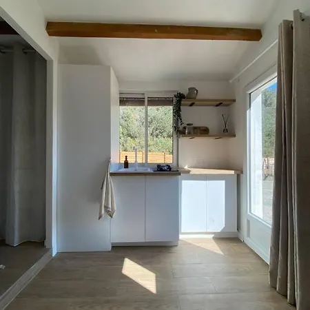 Chalet Maisonnette Cosy à La Campagne *